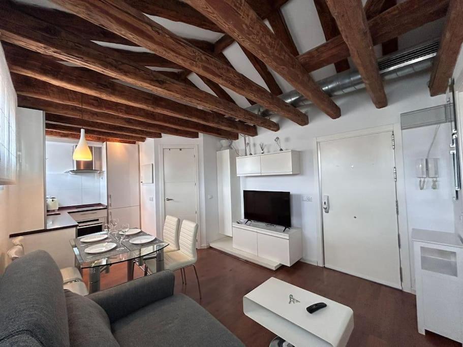 Emblematic Flat In Madrid Central - Arenal Luaran gambar