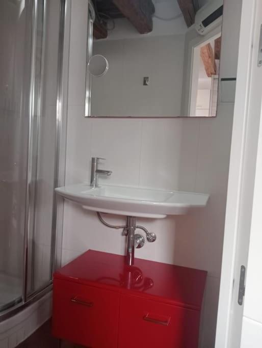Emblematic Flat In Madrid Central - Arenal Luaran gambar